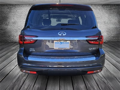 2024 INFINITI QX80 LUXE