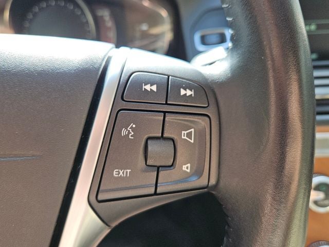 2017 Volvo XC60 T6 Inscription